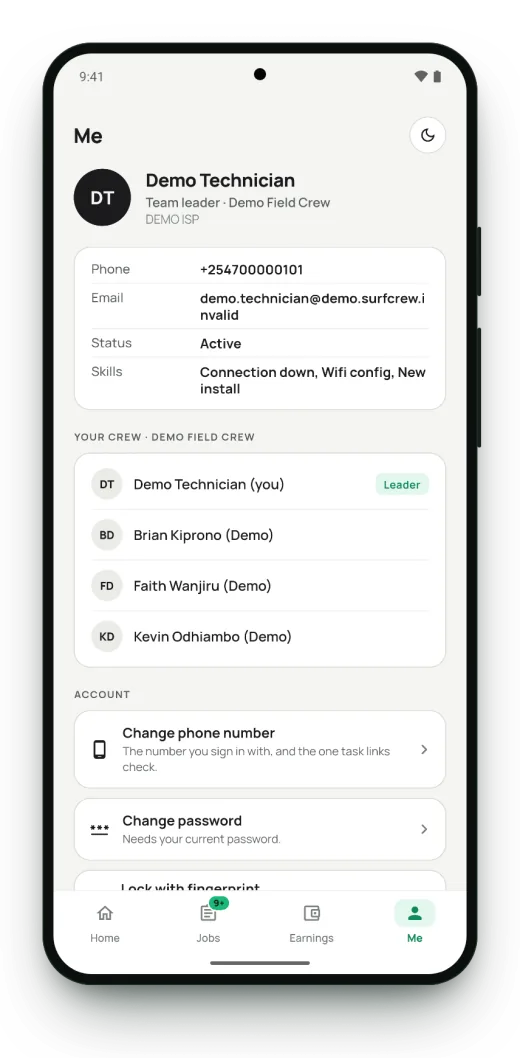 Surf Crew profile screen with crew members and fingerprint lock (demo data).